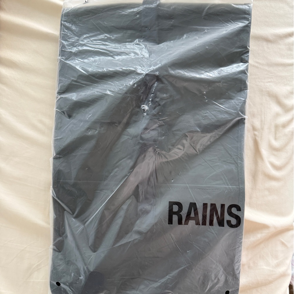 Rains Men's Olive Backpack - Picture 2 of 2